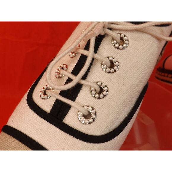 NIB CHANEL G31345 BEIGE CANVAS LACE UP PEARLS CC ESPADRILLE FLAT OXFORDS 39.5 - Picture 5 of 12